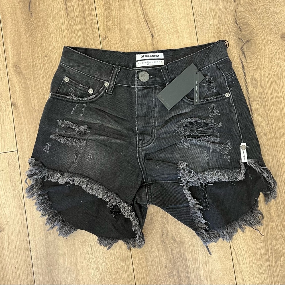 One Teaspoon Juliettes Star Black Shorts 26